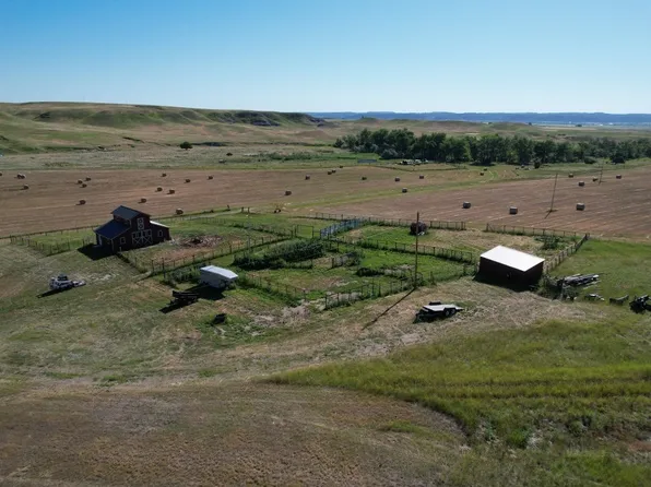 188 Road 244, Glendive, MT 59330