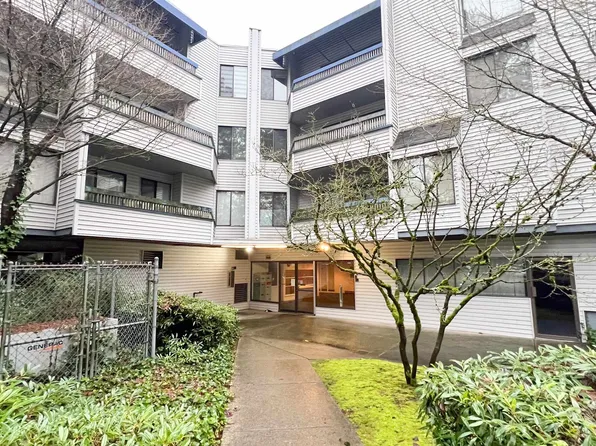5800 Cooney Rd #302, Richmond, BC V6X 3A8