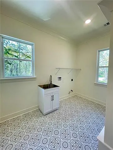 602 Foy St — Photo 15