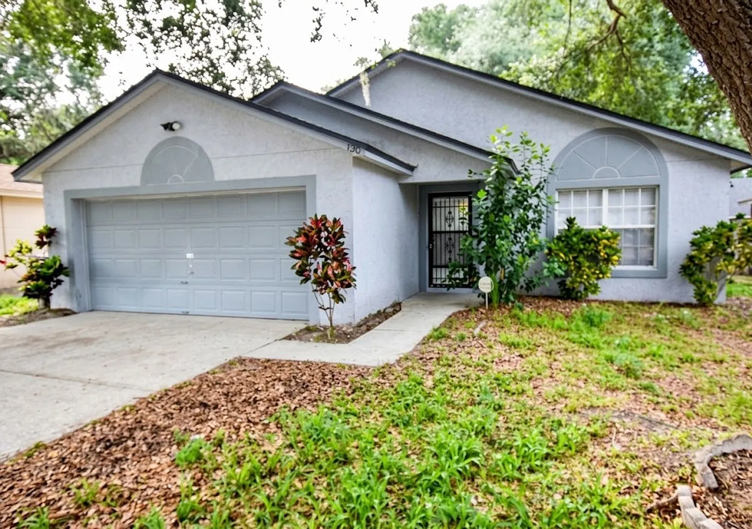 Recently Renovated 3 Bed 2 Bath Home for Rent in Apopka, FL! Move in August 10th — Photo 2