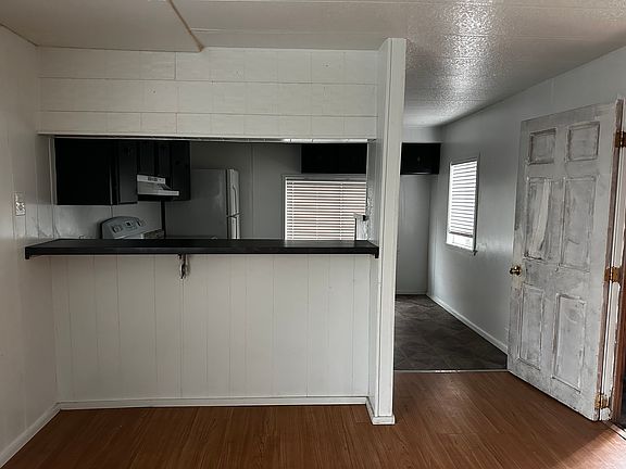 3rd image of 2200 Washington Ave #8