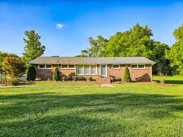 401 S Valley Rd, Shelbyville, TN 37160