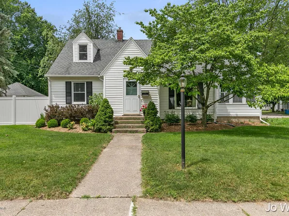 3245 Chestnut St SW, Grandville, MI 49418