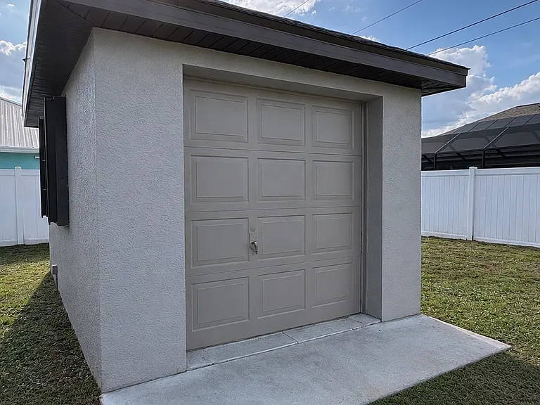 23146 Ambassador Ave — Photo 39