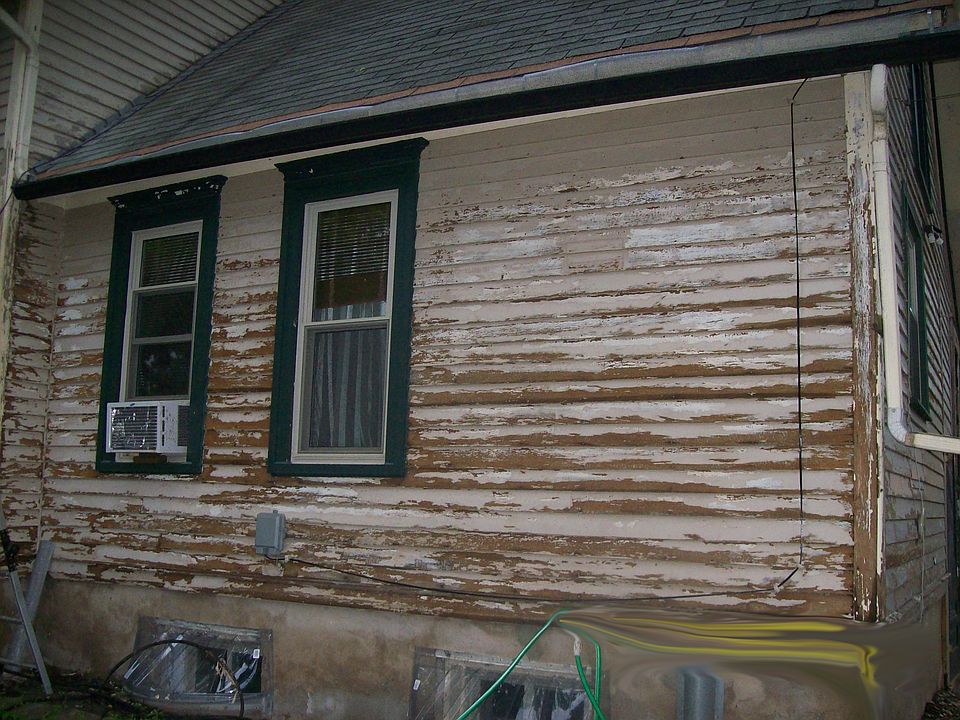 2nd image of 616 Forest Ave