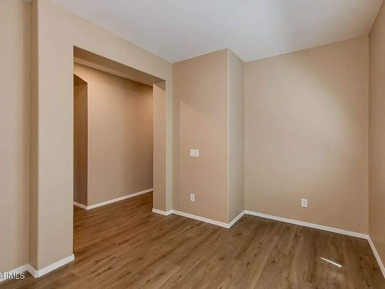 613 W Stanley Ave — Photo 30