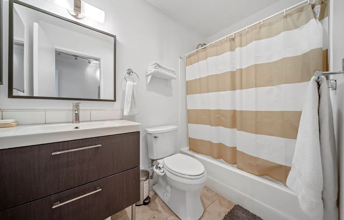 3535 Monroe Ave — Photo 4