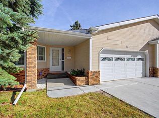 164 S Strathaven Cir SW, Calgary, AB T3H 2N5