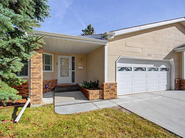 164 S Strathaven Cir SW, Calgary, AB T3H 2N5