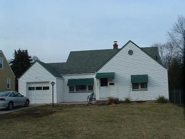 147 Helena Dr photo 1