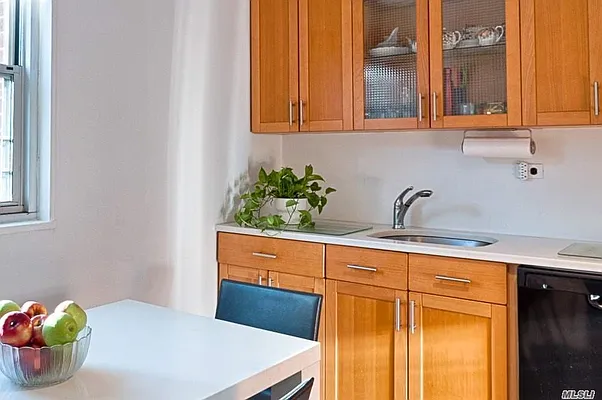 Sold by Charles Rutenberg Realty, Inc. | media 28