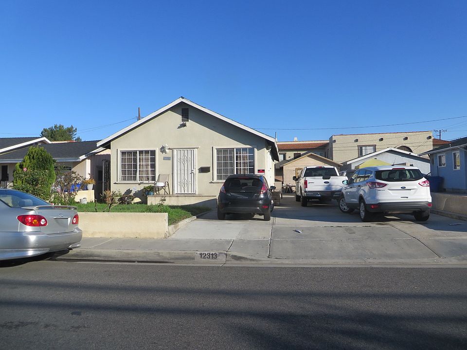 1st image of 12313 221st St