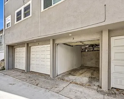743 N Occidental Blvd — Photo 16