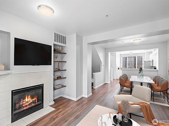 2nd image of 16373 119th Terrace NE #31-5