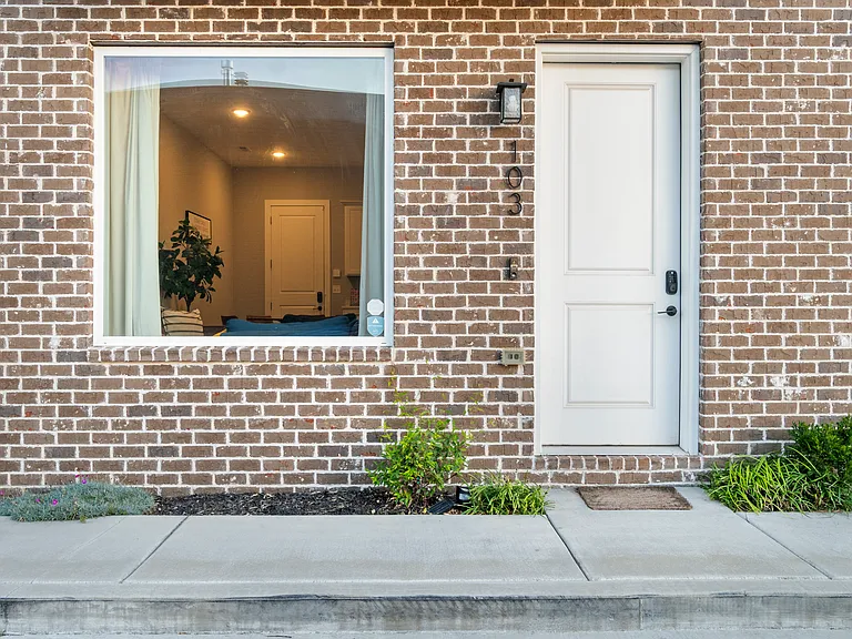 1615 Fagan St #103 — Photo 17