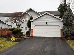 1450 Yorktown Dr, Lawrence, PA 15055