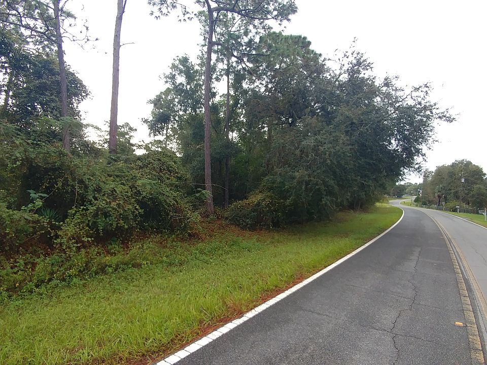 1st image of 555 SE 162nd Ter