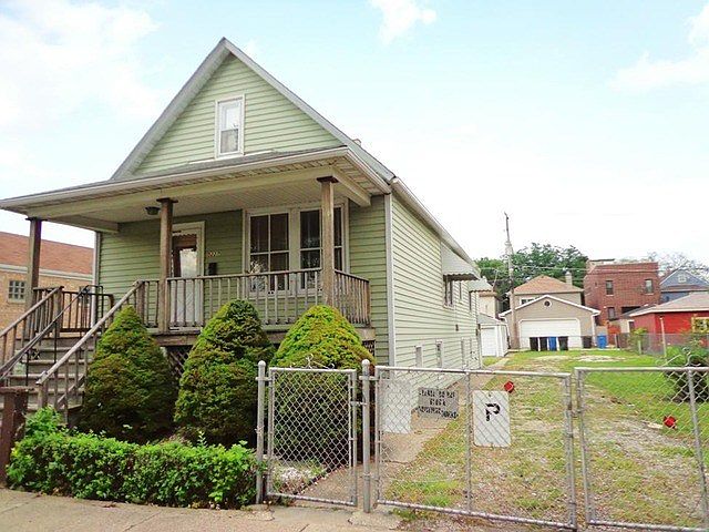2nd image of 5227 S Merrimac Ave