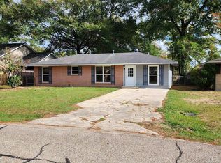 32652 Cynthia Dr, Denham Springs, LA 70706