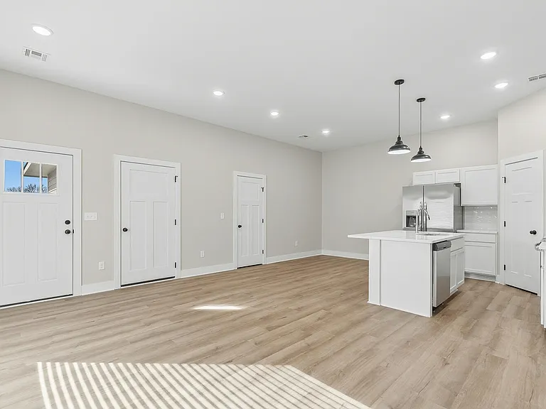 17133 W Lawson Cir — Photo 3