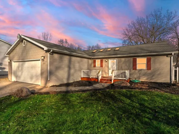 535 Ridgelawn Dr, Hobart, IN 46342