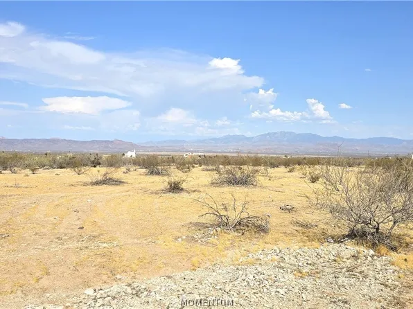 2916 S Pima Road, Golden Valley, AZ 86413