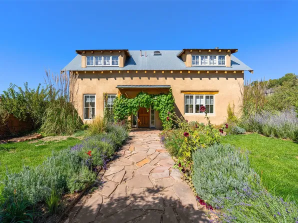 84 Camino Chupadero, Santa Fe, NM 87506