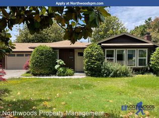 2213 Greenbrook Dr, Medford, OR 97504