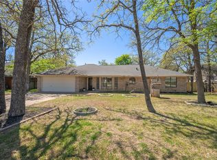 3110 Manorwood Dr, Bryan, TX 77801