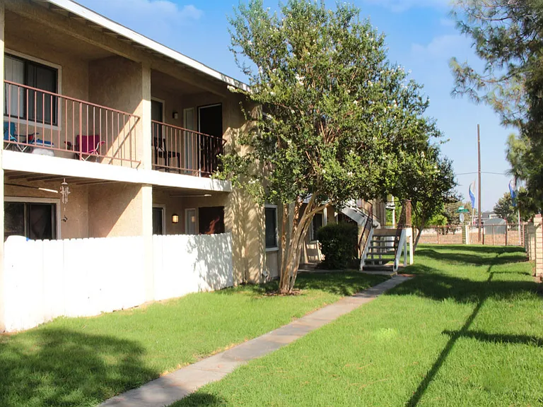 Mountain Gate Apartments — Photo 33