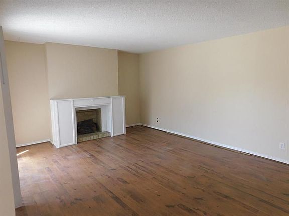 2nd image of 1594 Forest Lakes Cir APT D