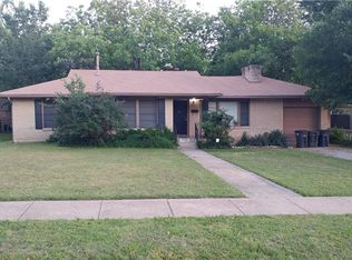 4408 Meadowbrook Dr, Fort Worth, TX 76103