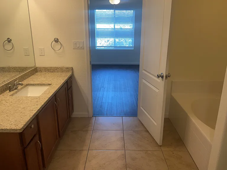 1734 Lark Dr NE — Photo 14