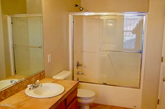 8942 E Shangri La Rd — Photo 10
