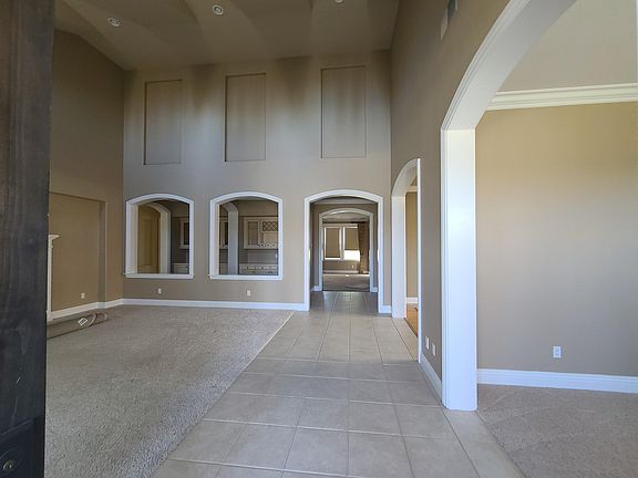 2nd image of 2453 Belmont Dr
