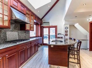 17925 Croydon Rd, Jamaica, NY 11432