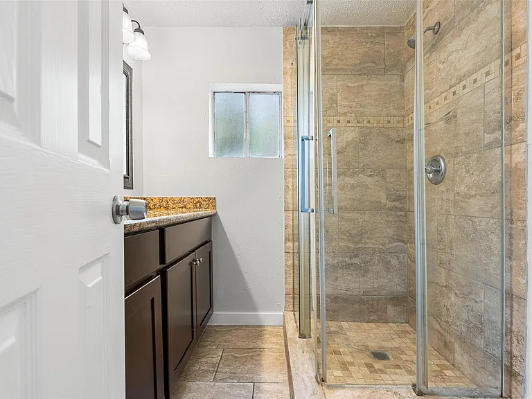 9005 Gabriel St — Photo 8
