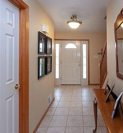 3rd image of 515 Amberson Pl