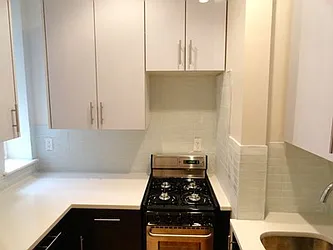 Rented by Loom Group