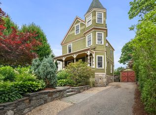 29 Dell Ave, Hyde Park, MA 02136