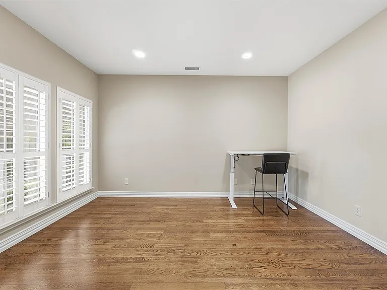 5507 Opal Cove Ct — Photo 4