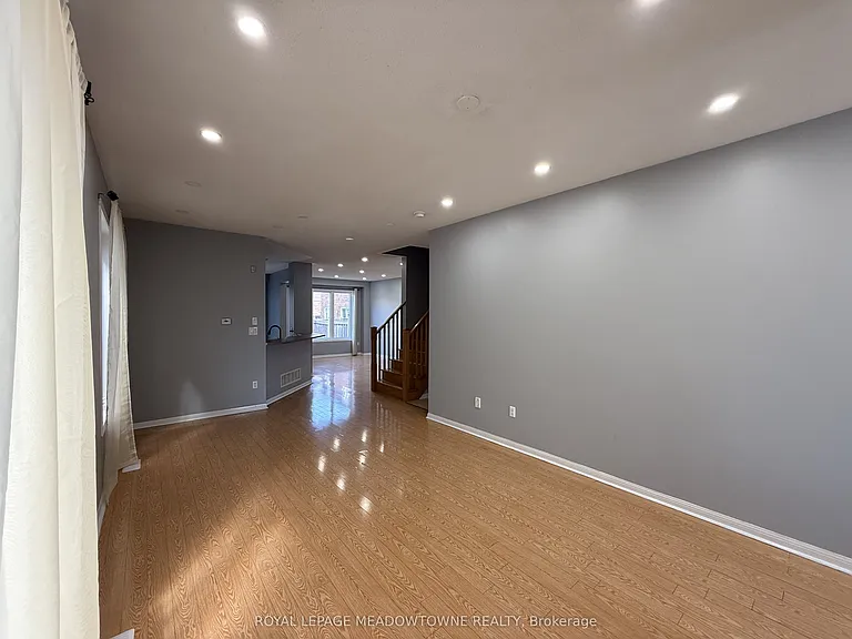 45 Bleasdale Ave — Photo 5