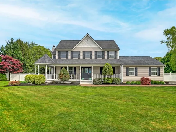 265 Hidden Pond Path, Wading River, NY 11792