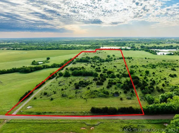 27 N Western Rd, Stillwater, OK 74075