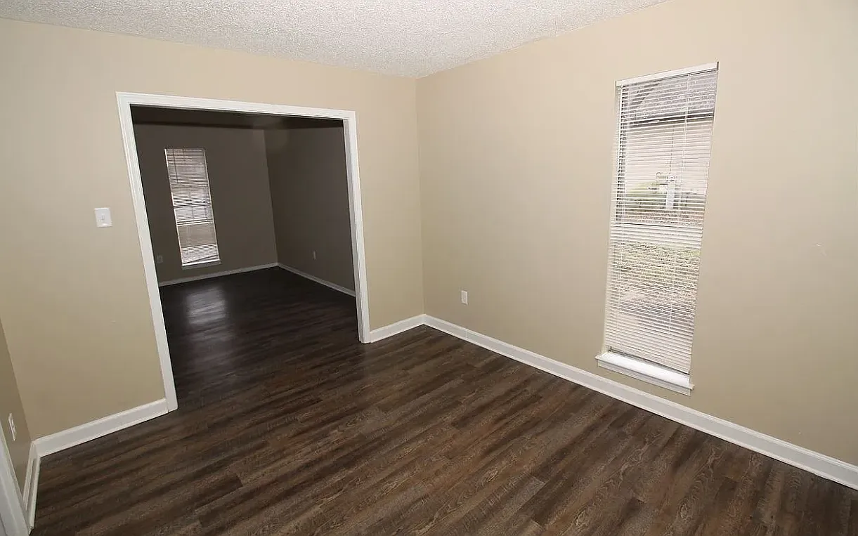 3937 Twin Lakes Drive — Photo 4