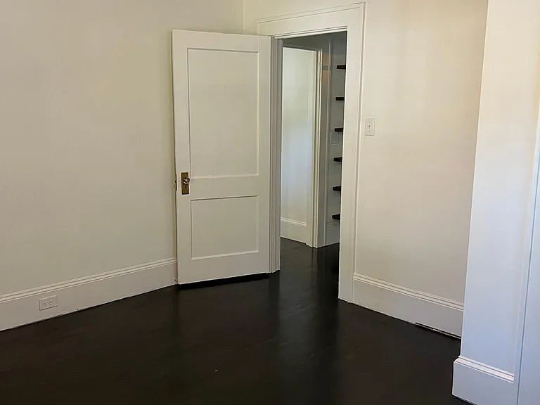 Second bedroom.