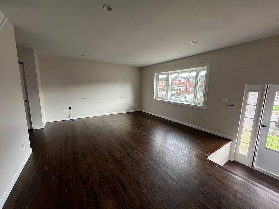 1st image of 127X1X Elnora Rd #1