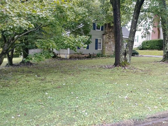 3rd image of 1208 Summer Dr