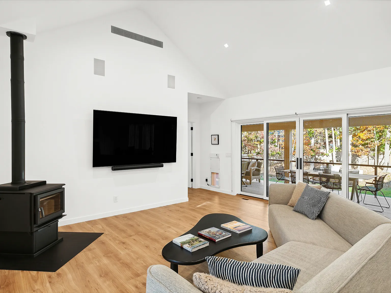 Brand New Ranch-Style Home in Springs — Photo 2