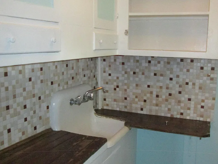 1460 N High St #4 — Photo 13